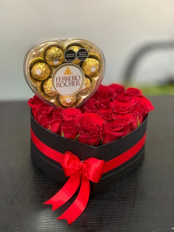 Caja corazon con rosas y caja corazon Ferrero Rocher